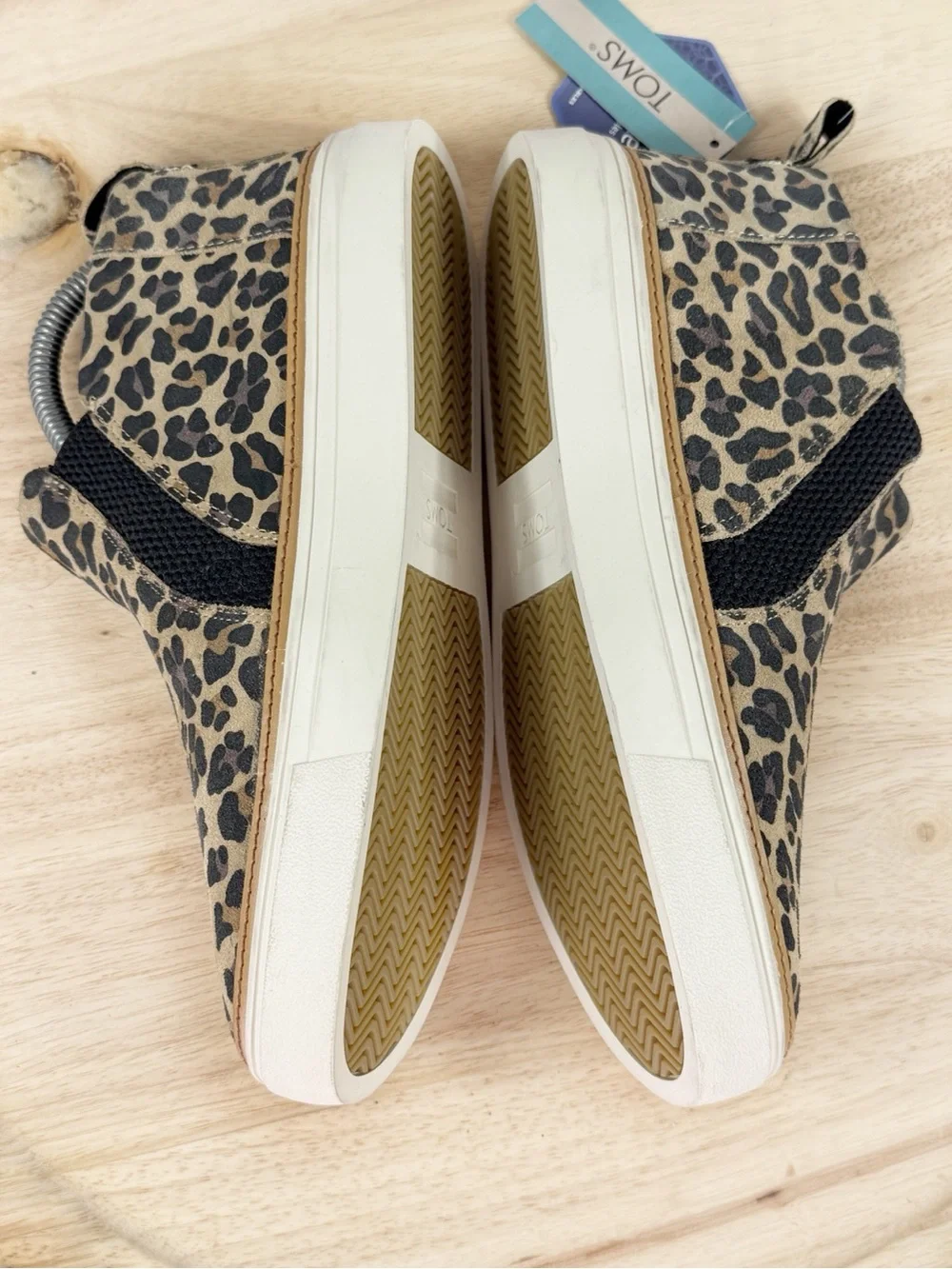 Toms Bryce Leopard Print Suede Slip On Mid Top Sneakers Tan‎ Black 7.5 Women’s